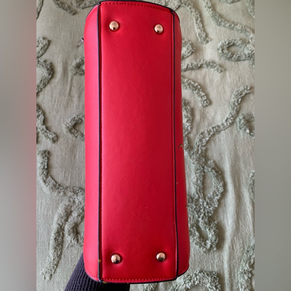 Custom Hand Painted "Lady In Red" Floral Upcycled Shoulder Bag- One of a kind! - Picture 8 of 9